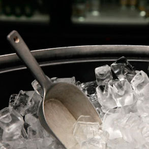 Opciones para conseguir el hielo que necesitas para tu bar