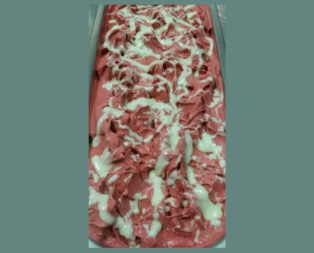 Helado de tarta. Delicioso helado artesanal de tarta red velvet