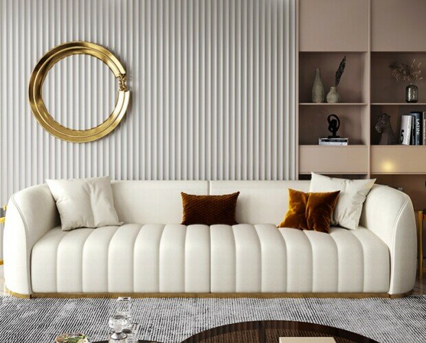 Sofá color blanco. Sofá color blanco de 2.20cm con el asiento en relieve y acabados en dorado.