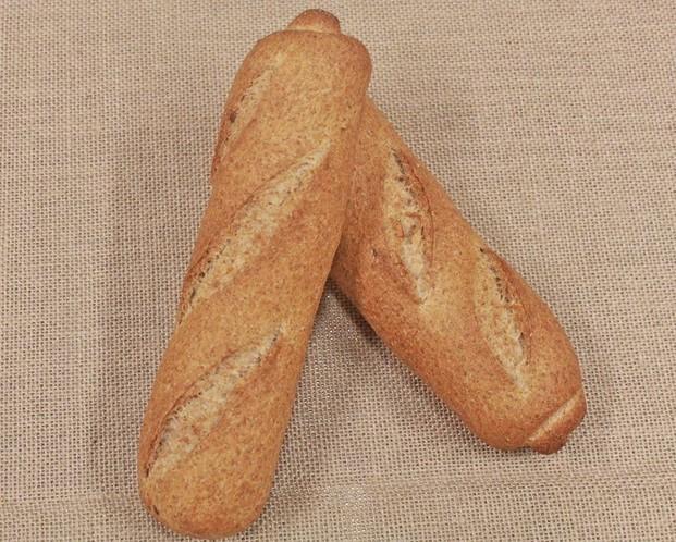 Pan para bocadillos. Barrita blanca o integral ideal para bocadillo