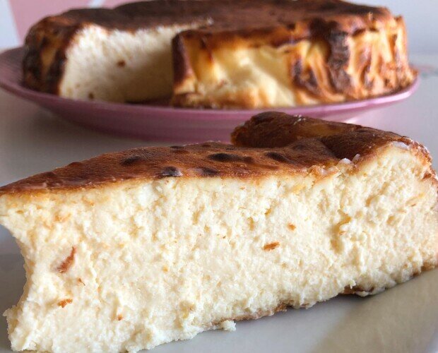 Cheesecake La Viña. Tarta de queso al horno. Famosa receta de La Viña. 12 raciones
