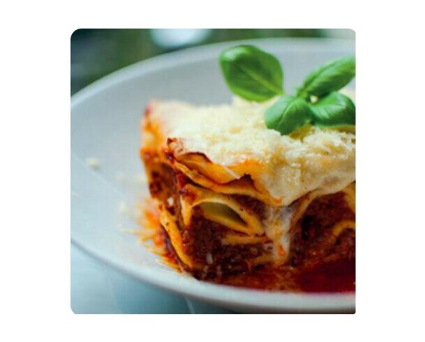 Lasagna. Es una receta que ha estado en nuestra familia desde siempre, tienes que probarla
