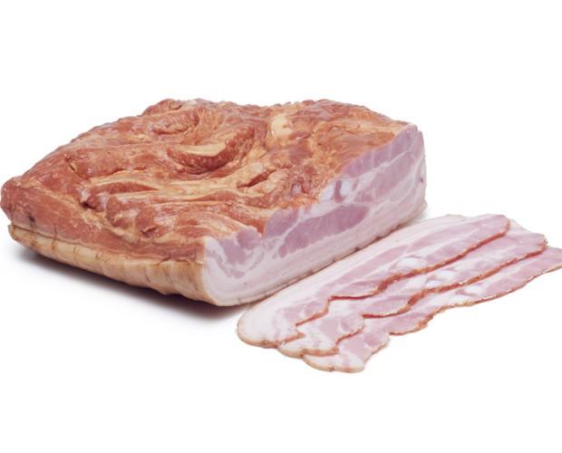 Embutidos Cocidos. Bacon Ahumado. Bacon ahumado de alta calidad