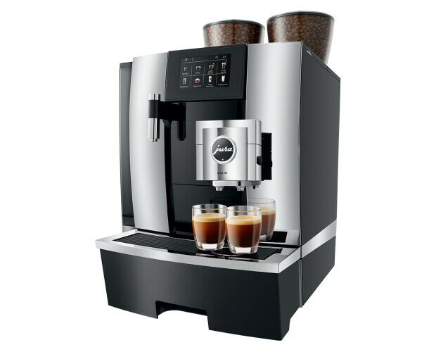 JURA GIGA X8. Diseño de salida combinada para hacer el café completamente a tu gusto.