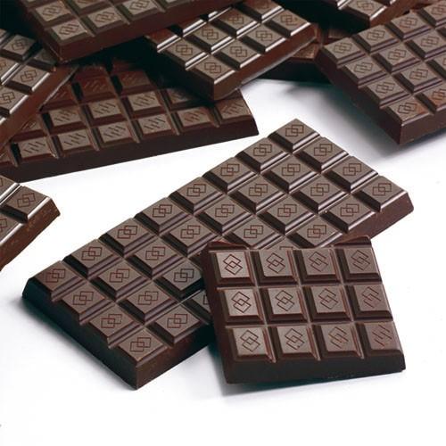 Chocolates. Chocolate negro, chocolate a la taza